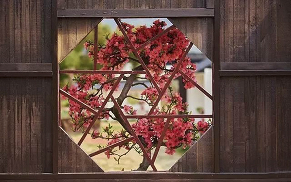 轩庭门窗启用新的官方网站：www.gdxuande.cn